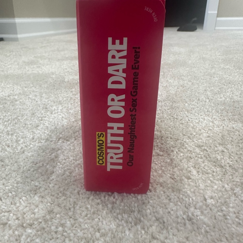 Cosmo's Truth or Dare Game